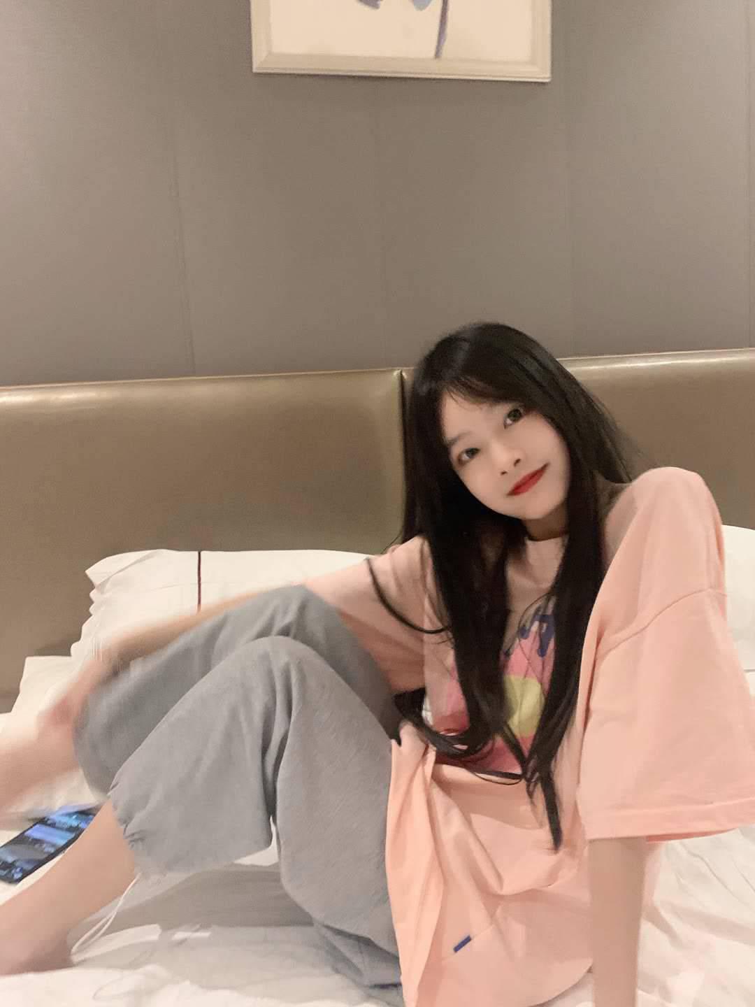 极品妹妹在家做兼职